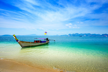 Fototapeta na wymiar local boat in Thailand