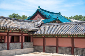 Fototapeta premium Traditional Buildings in Changdeokgung Palace Complex