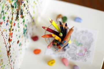 Obraz premium Child drawing. Back to school background.