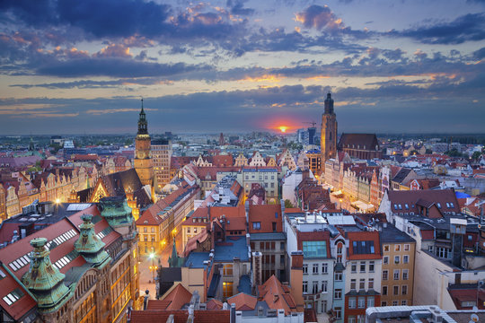 Fototapeta Wroclaw. Image of Wroclaw, Poland during twilight blue hour.