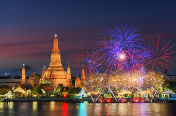 Temple of dawn (wat arun)