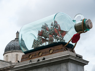 London - Trafalgar Square - Schiff in Flasche