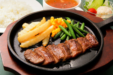 鉄板焼肉