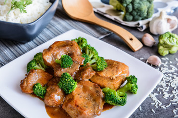 Steamed pork with balsamic vinegar and roasted broccoli and rice