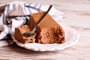 chocolate cake on a plate