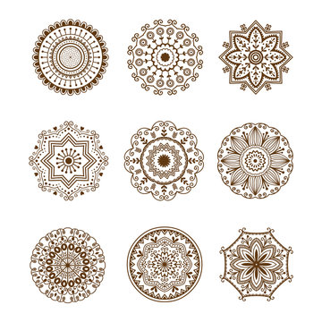 Hand drawn henna abstract mandala pattern flowers and paisley doodle coloring page. Henna decorative mandala pattern ethnic flower. Decoration mandala pattern ornament floral indian design.