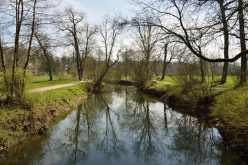 Fototapeta na wymiar View of Ilm River in Park an der Ilm in Weimar.