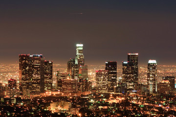 Fototapeta na wymiar Skyscrapers in Downtown Los Angeles at night