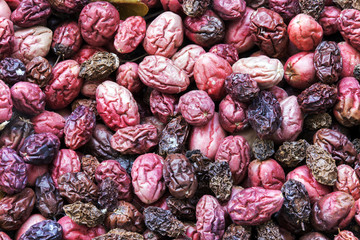 Fruits kept dried naturally
