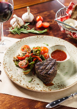 steak with vegetables