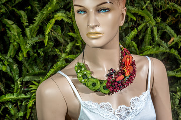 Collier
Collier végétal
