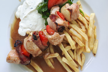 skewer and chips