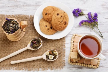 Herbal tea and cookies
