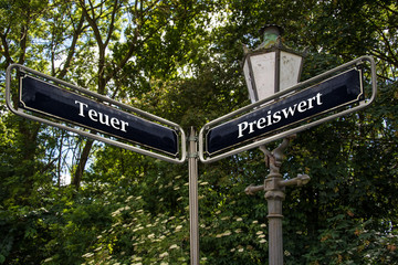 Fototapeta premium Schild 105 - Preiswert