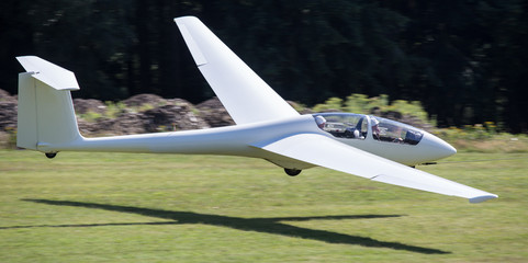 sailplane with towing rope starting on an airfield © Tobias Arhelger