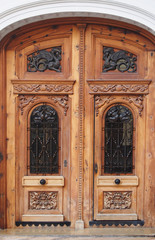 Fototapeta na wymiar Old wooden door in Valencia