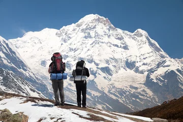 Cercles muraux Annapurna Annapurna south with two tourists