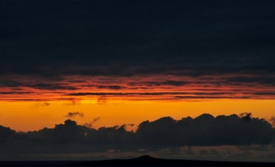 Obraz premium Lingering colorful sky after sunset