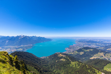 Fototapeta na wymiar Panorama view of Lake Geneva from Rochers-de-Naye