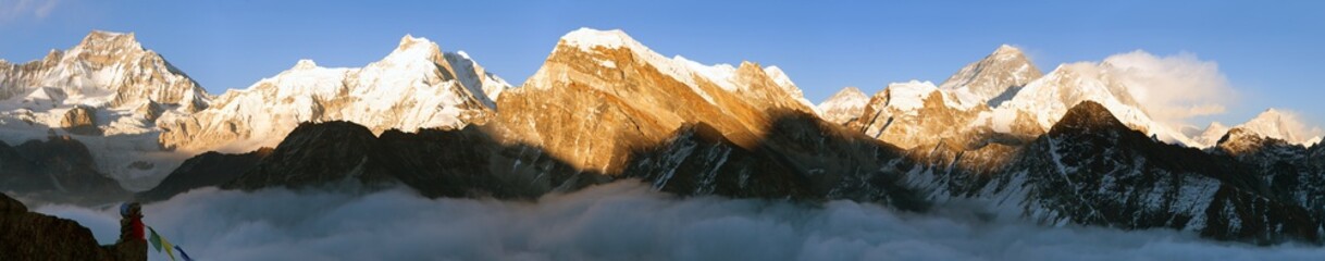 Obraz premium Evening panoramic view of mount Everest