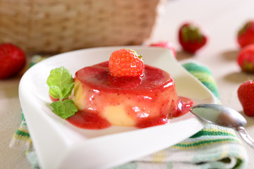 Panna cotta with strawberries sauce
