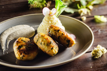 cutlet with mashed potatoes