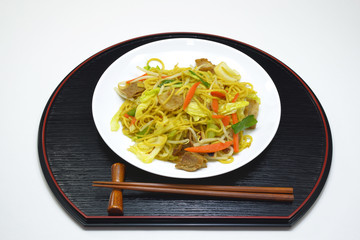 和食　塩焼きそば/塩味で味付けした焼きそば