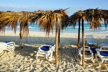 Fototapeta na wymiar Tropical Beach in Cuba