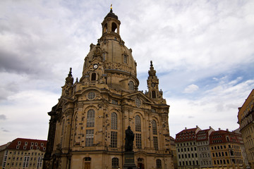 Fototapeta na wymiar Dresdener Frauenkirche