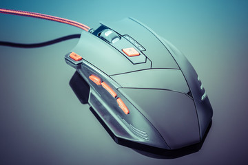 Sleek gaming mouse