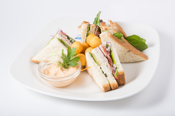 Sandwiches with cheese balls