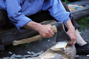 L'artiste ébéniste