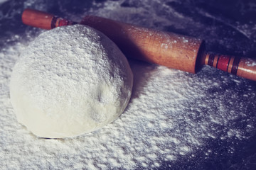 knead flour toned dough