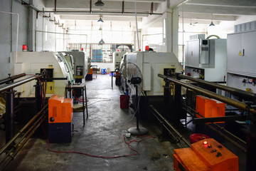 CNC milling machines - 117995233