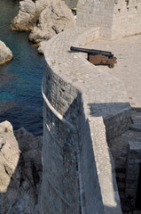 Alte Kanone auf Festungsmauer Dubrovnik