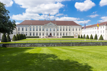 Obraz premium Schloss Bellevue in Berlin, Wohnsitz des Bundespräsidenten.