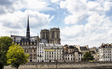 Fototapeta na wymiar Cityscape view in Paris