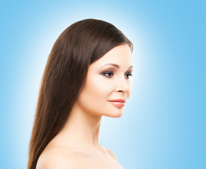Naklejka premium Close-up portrait of a young and healthy woman