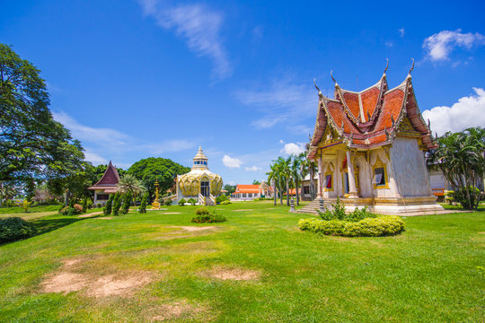 Pavilion (Bat Bo Holy Father money) Wat Yang Khoi Kluea at Phichit Thailand.