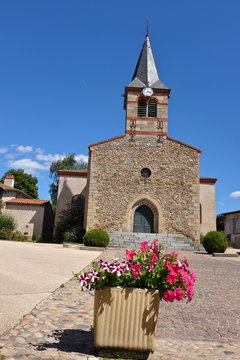 église village de leigneux loire