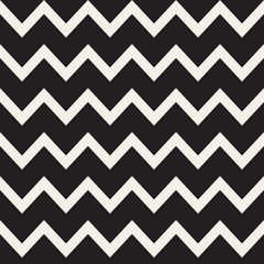 Vector Seamless Black and White ZigZag Horizontal Lines Geometric Pattern