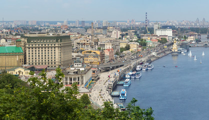 Naklejka premium Panoramiczny widok (panorama) Kijowa