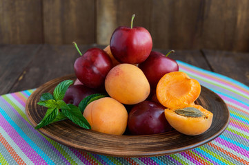 Ripe plums (variety: 