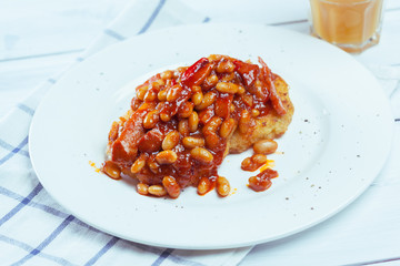 white beans in tomato sauce