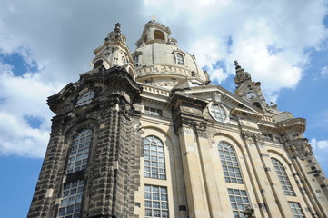Fototapeta na wymiar Frauenkirche in Dresden - Wahrzeichen