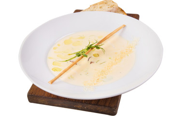 white puree soup
