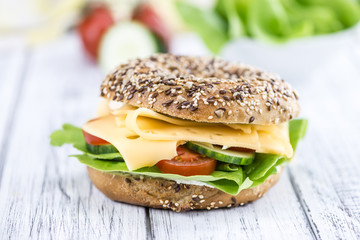 Bagel with Cheese (Gouda)