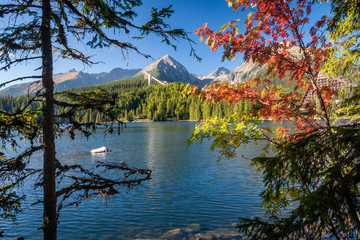 Obraz premium Autumn in Strbske lake, High Tatras mountains, Slovakia, Europe
