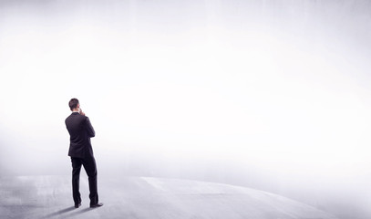 Obraz premium Business person standing from rear view