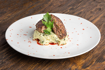 cutlets with mashed potatoes